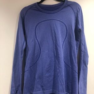 Lululemon top